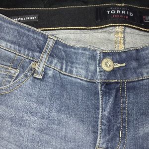 12r distressed bombshell jeans